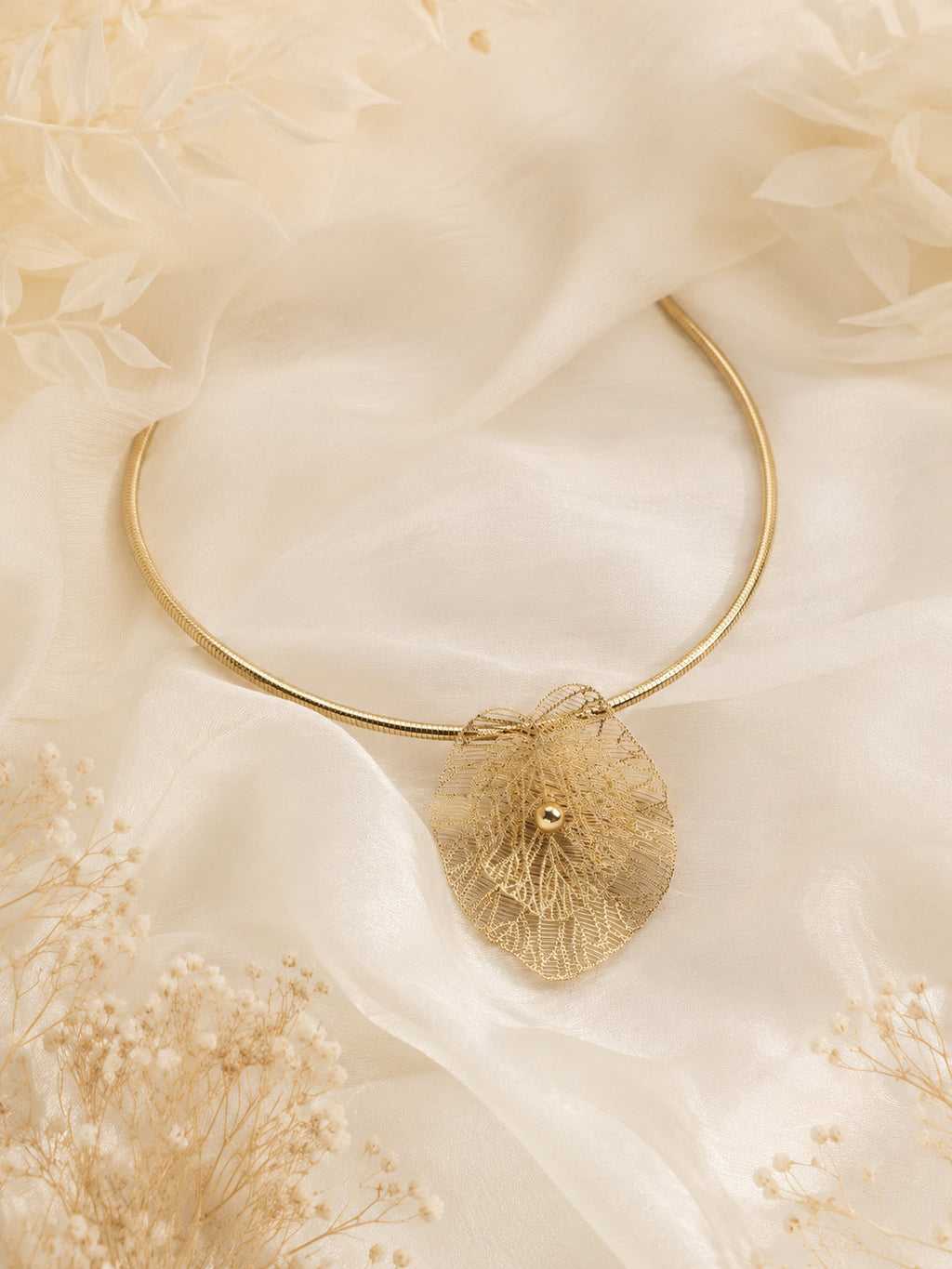 Aanura Gold Choker Necklace with Delicate Leaf Charm