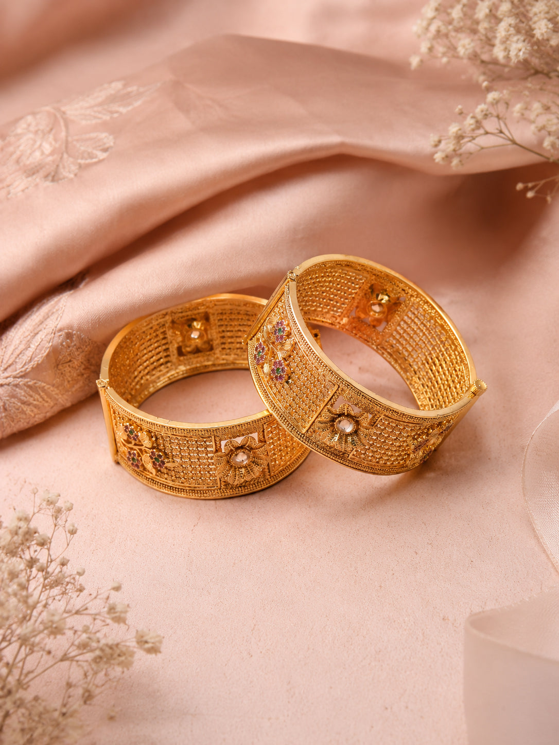 Aanura Gold Plated Heritage Stonework Bangle