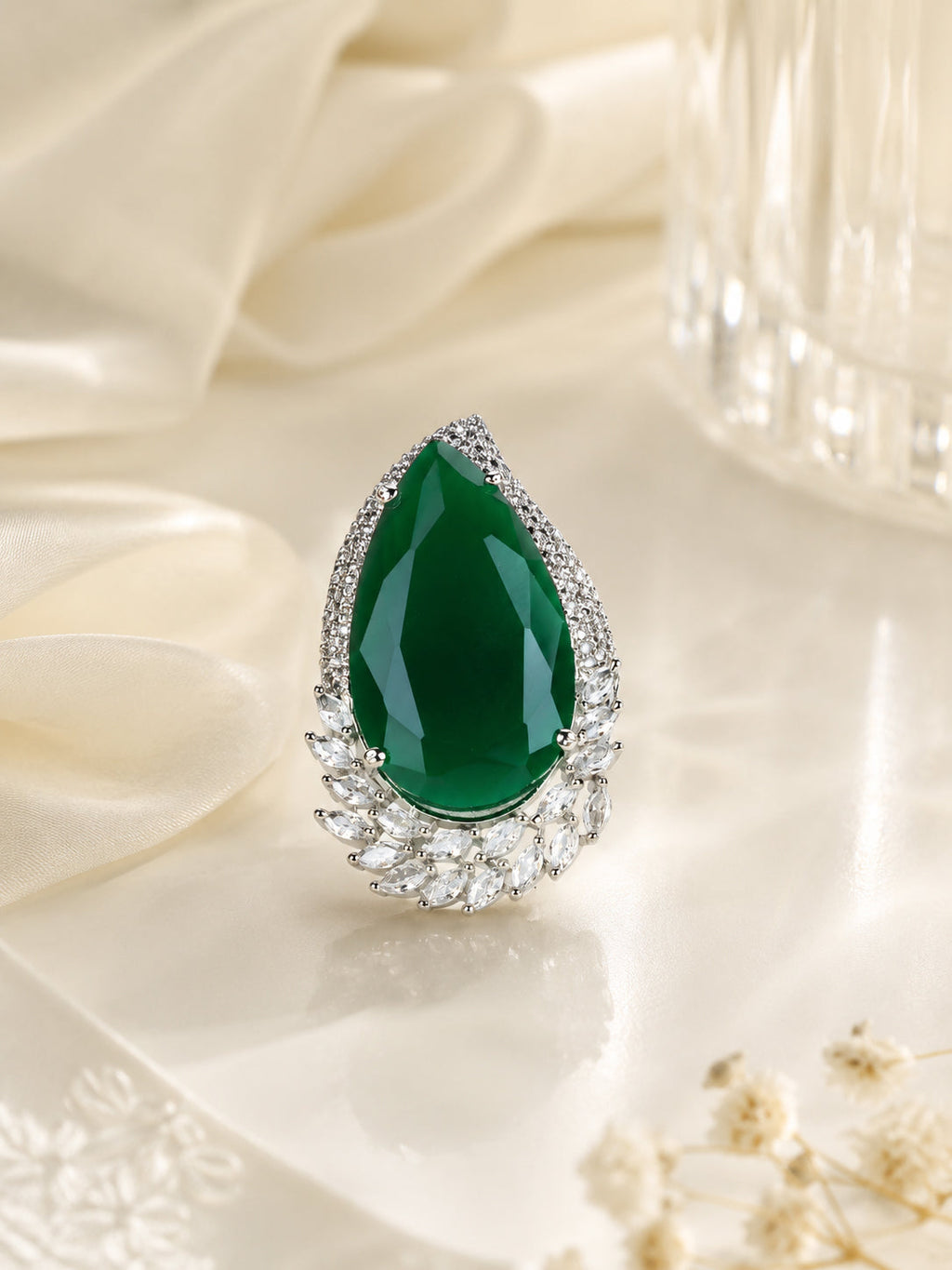 Rhodium Plated Green Teardrop Anti-Tarnish Waterproof Ring