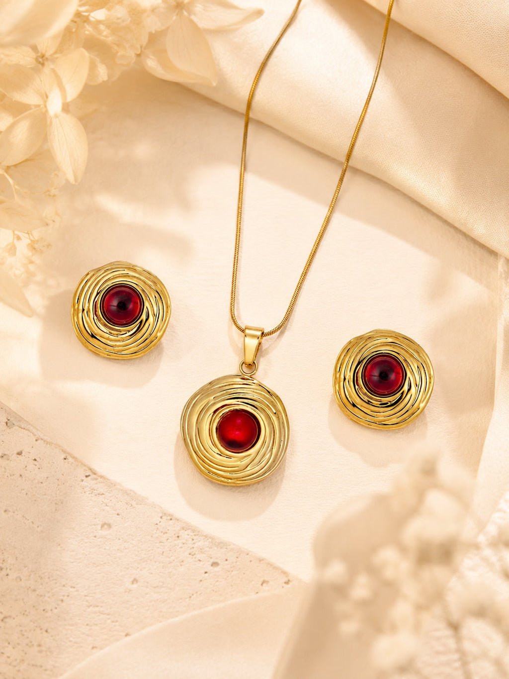 Gold Plated Tarnish-Resistant Red Stone Textured Pendant Set