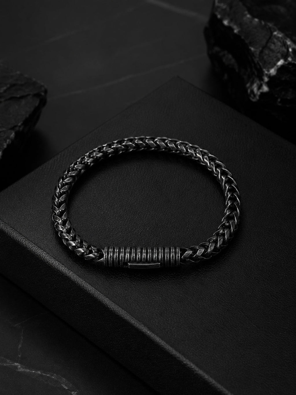 Black Plated Anti Tarnish Waterproof Barrel Bracelet