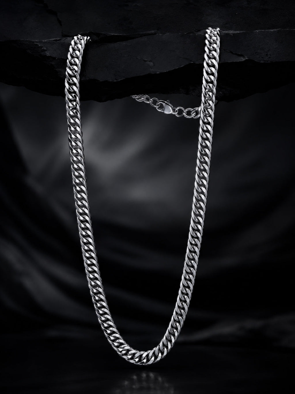 Rhodium Plating Anti Tarnish Waterproof Bold Curb Chain