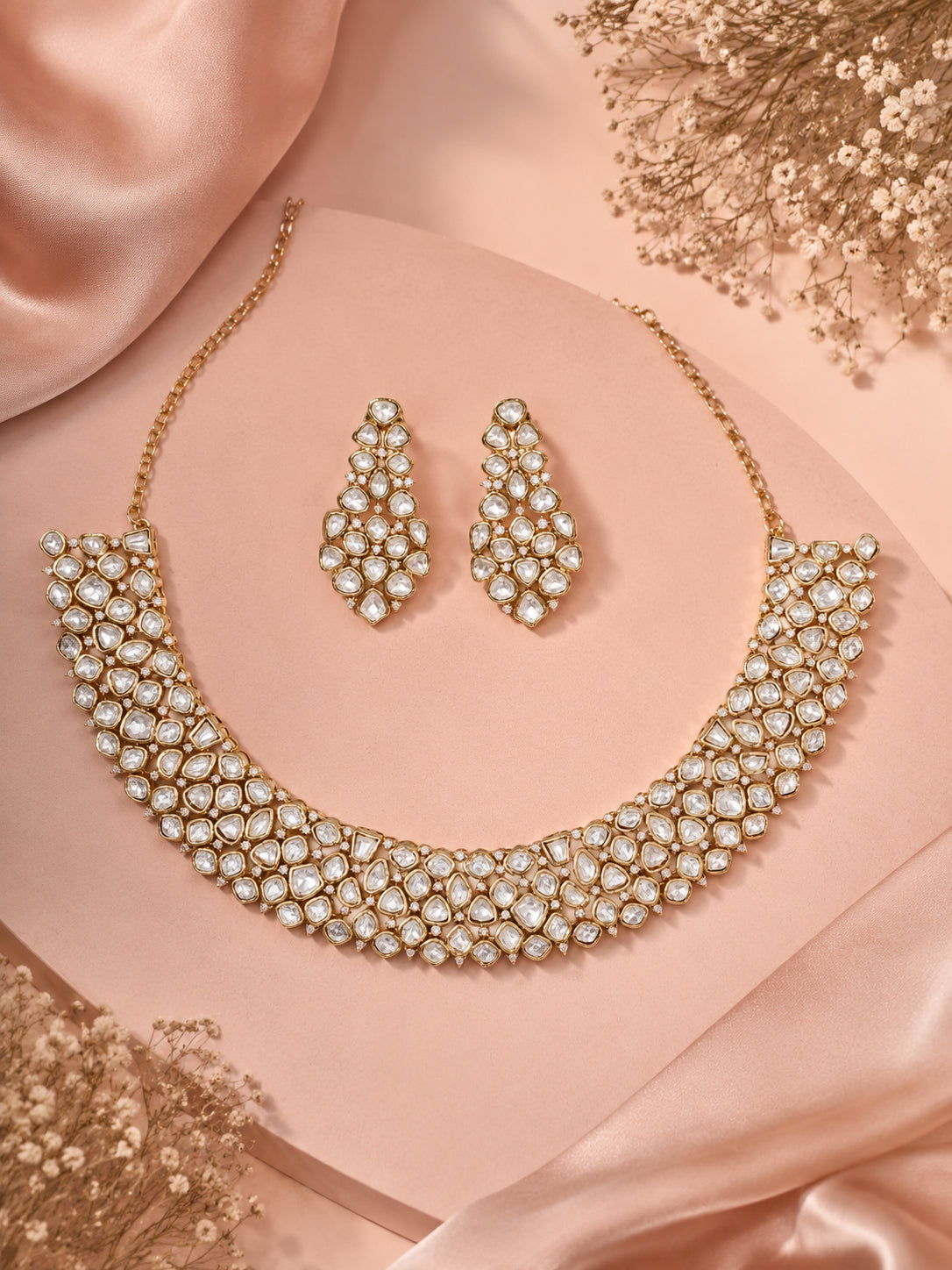 Aanura Grand Kundan Choker Necklace with Earrings