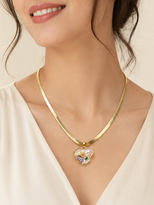 Aanura Gold Snake Chain Necklace with Heart Pendant