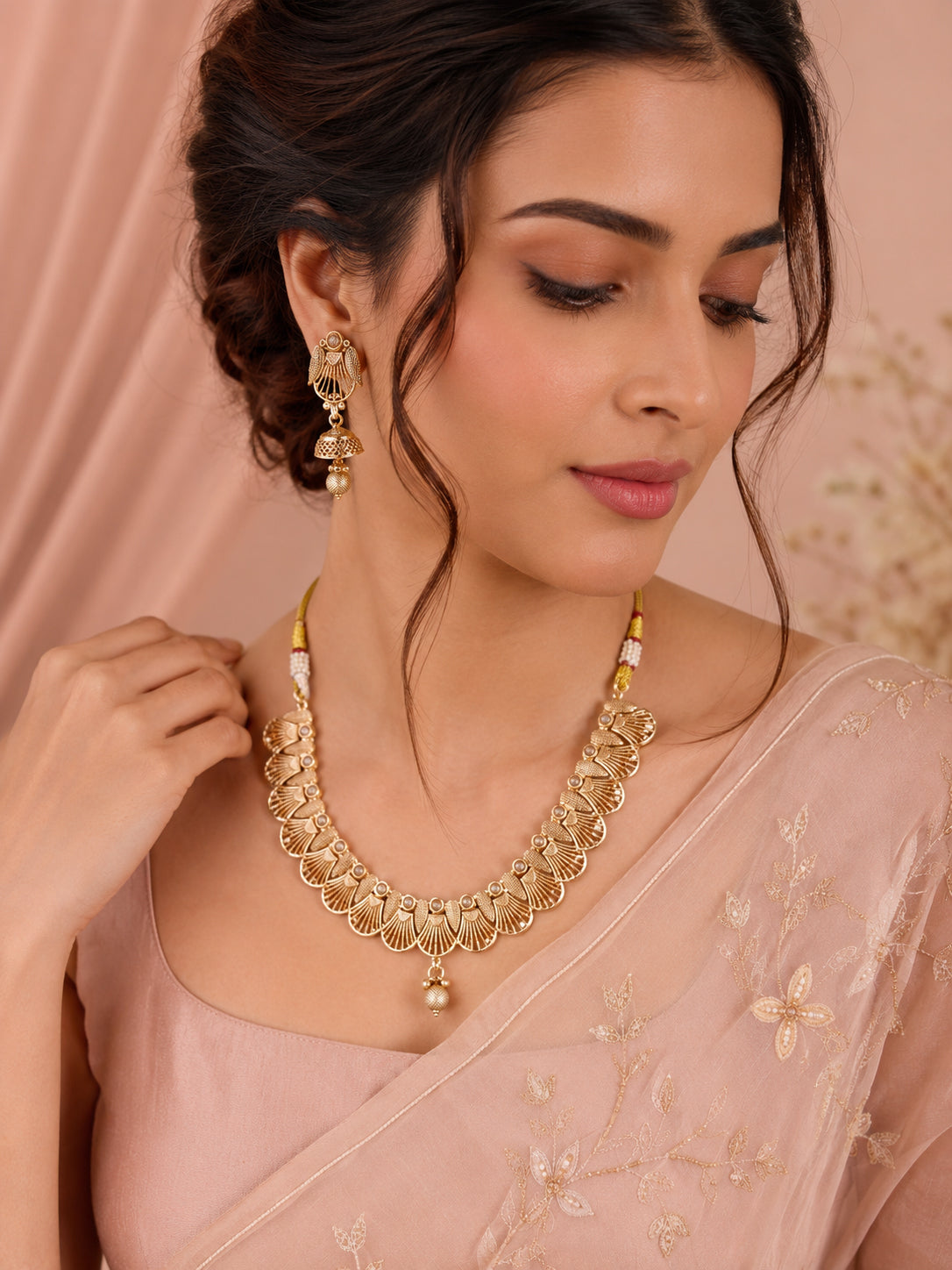 Aanura Gold Plated Scallop Necklace Set