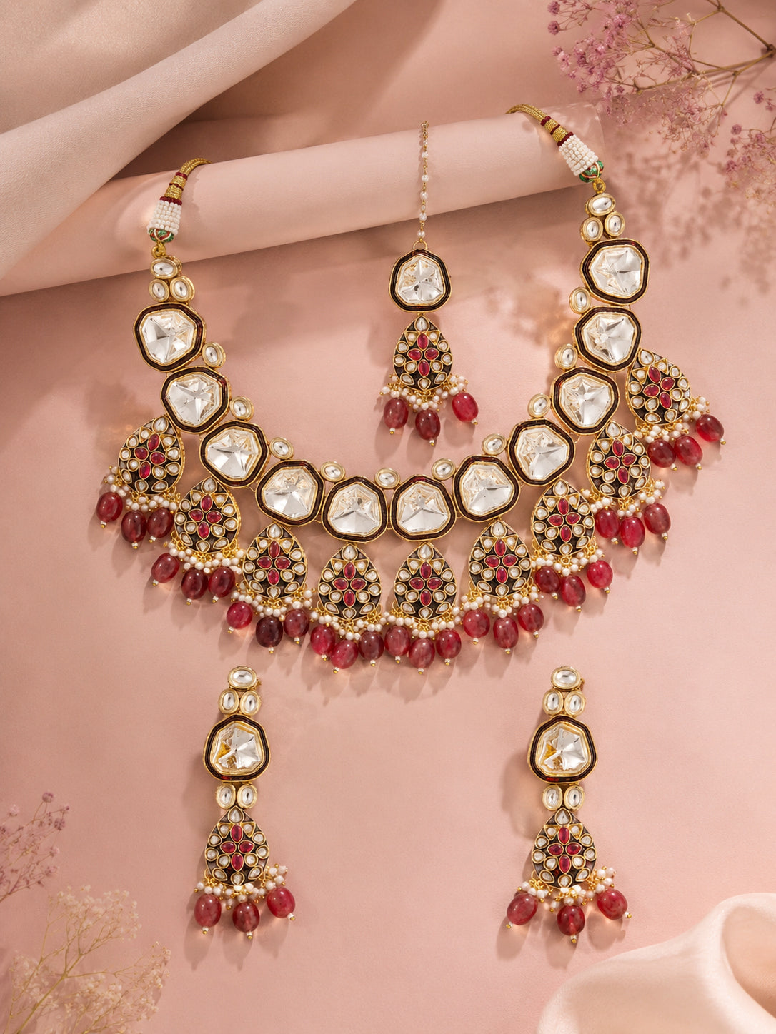 Aanura Gold Traditional Necklace Set With Earrings