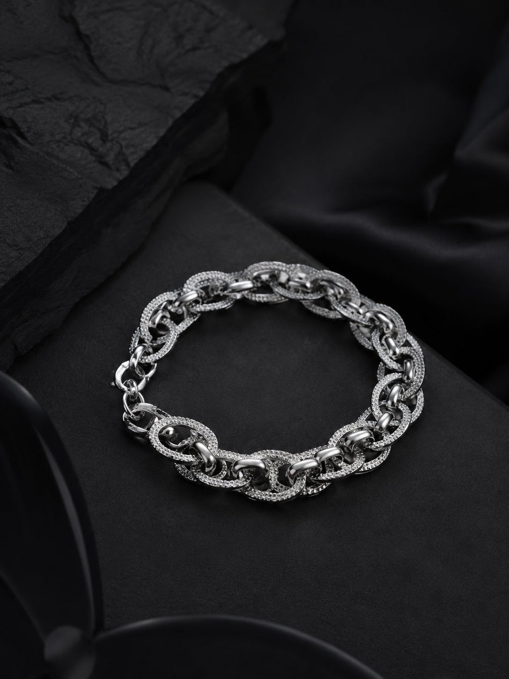 Rhodium Plating Anti Tarnish Waterproof Oval Bracelet