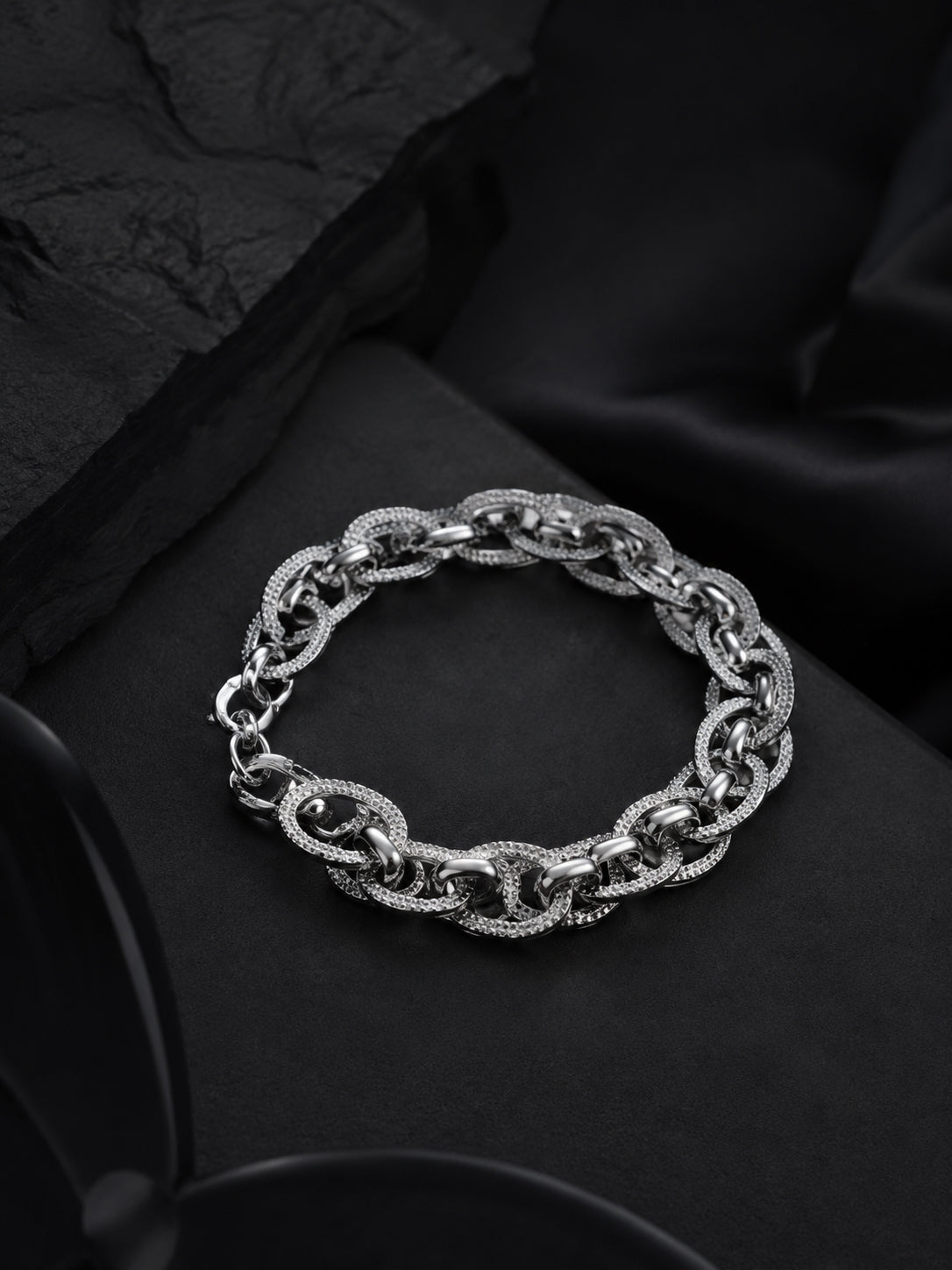 Rhodium Plating Anti Tarnish Waterproof Oval Bracelet